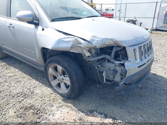 1C4NJDEB5HD190922 Jeep Compass Latitude 4x4
