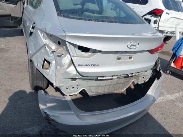 5NPD84LFXJH305253 Hyundai ELANTRA SEL