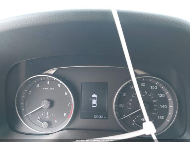 5NPD84LFXJH305253 Hyundai ELANTRA SEL