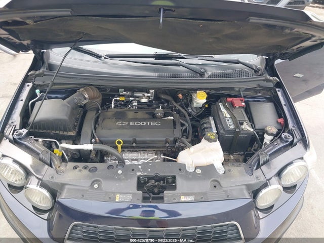1G1JA5SH2F4114299 Chevrolet Sonic Ls Auto