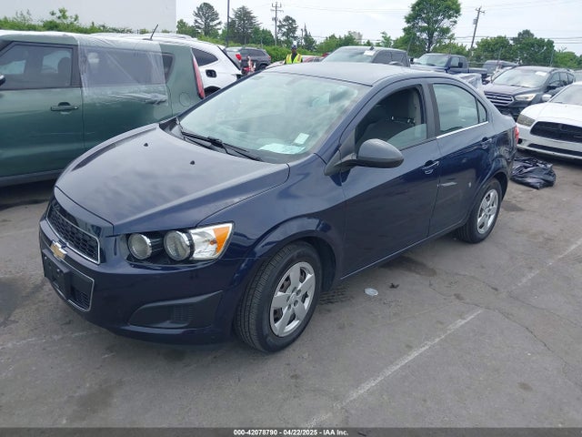 1G1JA5SH2F4114299 Chevrolet Sonic Ls Auto