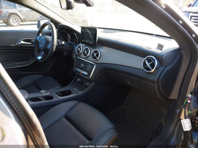 WDDSJ4GB1JN603103 Mercedes-Benz CLA 250 4MATIC