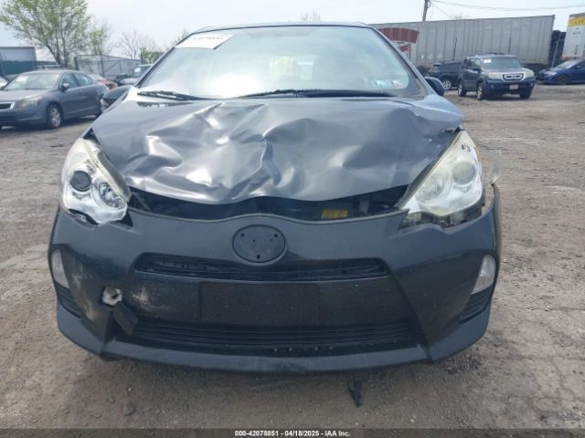 JTDKDTB32E1074592 Toyota Prius C Three