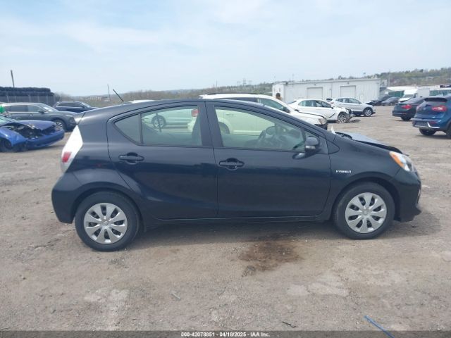 JTDKDTB32E1074592 Toyota Prius C Three