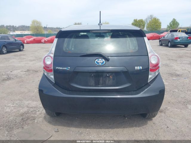 JTDKDTB32E1074592 Toyota Prius C Three