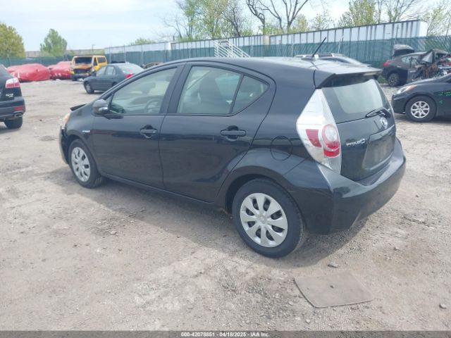 JTDKDTB32E1074592 Toyota Prius C Three
