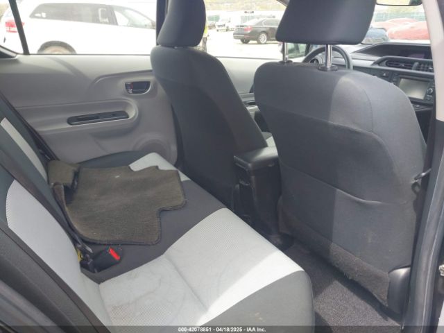 JTDKDTB32E1074592 Toyota Prius C Three