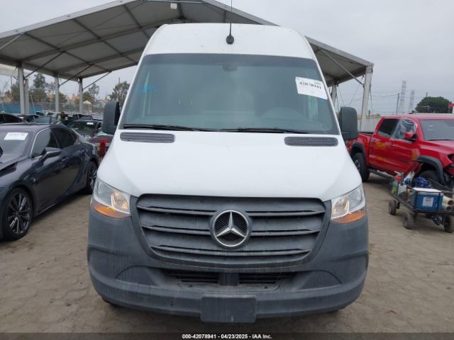 W1W40CHY4MT054679 Mercedes-Benz Sprinter 2500 High Roof I4