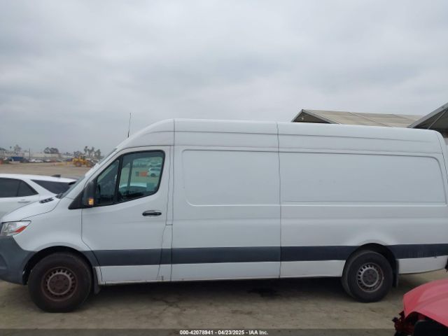 W1W40CHY4MT054679 Mercedes-Benz Sprinter 2500 High Roof I4
