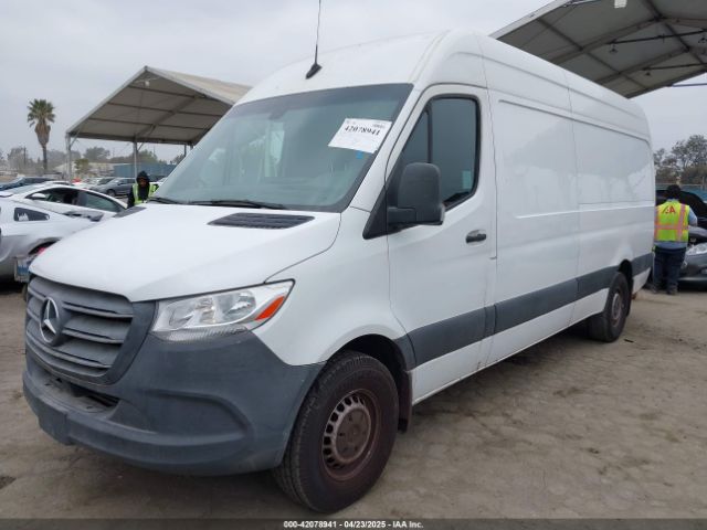 W1W40CHY4MT054679 Mercedes-Benz Sprinter 2500 High Roof I4