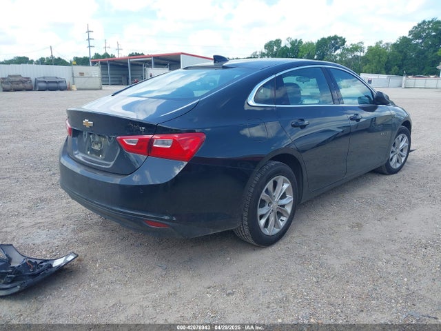 1G1ZD5STXSF130988 Chevrolet Malibu Fwd 1lt