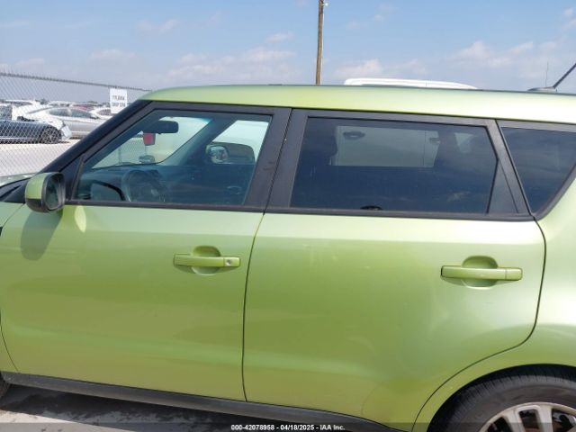 KNDJP3A53H7877998 KIA SOUL +