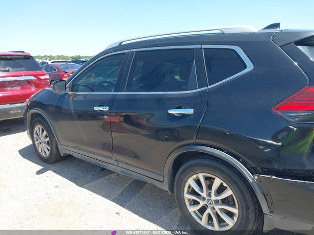 JN8AT2MT9HW393070 Nissan ROGUE SV