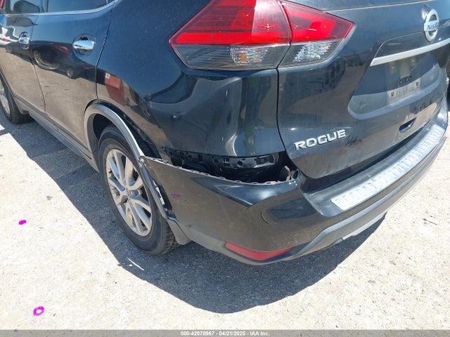 JN8AT2MT9HW393070 Nissan ROGUE SV