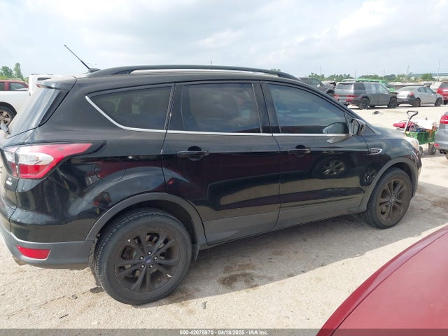 1FMCU9GD8HUB67088 Ford ESCAPE SE