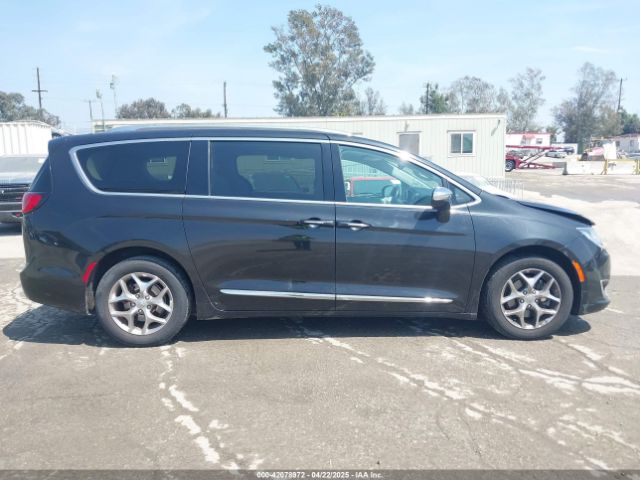 2C4RC1GG8HR528393 Chrysler Pacifica Limited