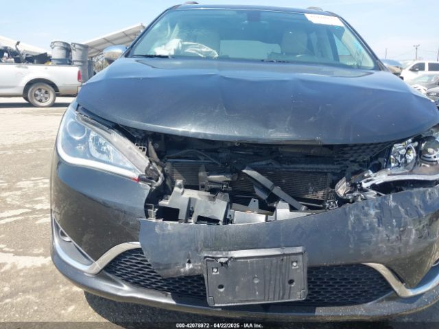 2C4RC1GG8HR528393 Chrysler Pacifica Limited