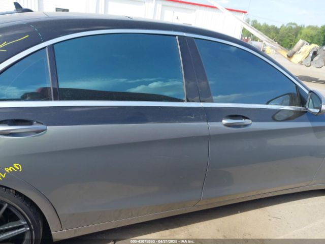 WDDUG8CB6FA130429 Mercedes-Benz S 550