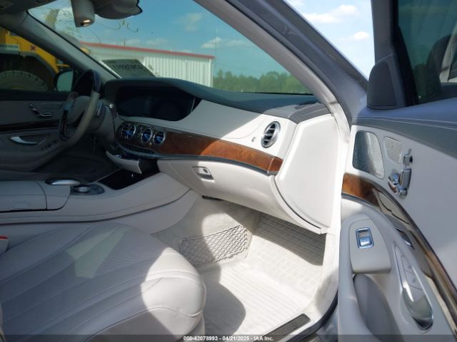 WDDUG8CB6FA130429 Mercedes-Benz S 550