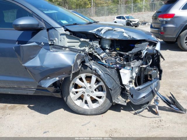 KM8J2CA46KU859019 Hyundai TUCSON SE