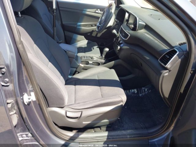 KM8J2CA46KU859019 Hyundai TUCSON SE