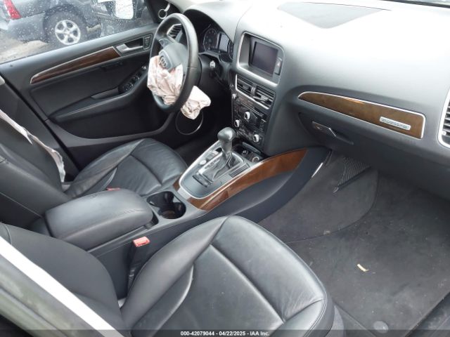 WA1LFAFP1EA004978 Audi Q5 2.0t Premium