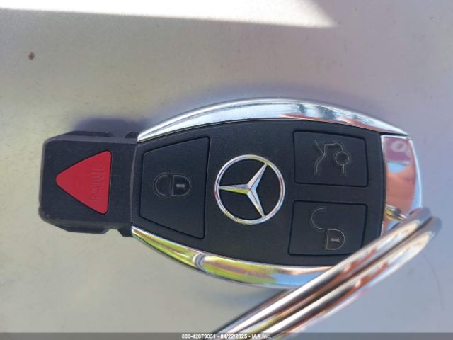 55SWF4JB2GU145826 Mercedes-Benz C 300 Luxury/sport