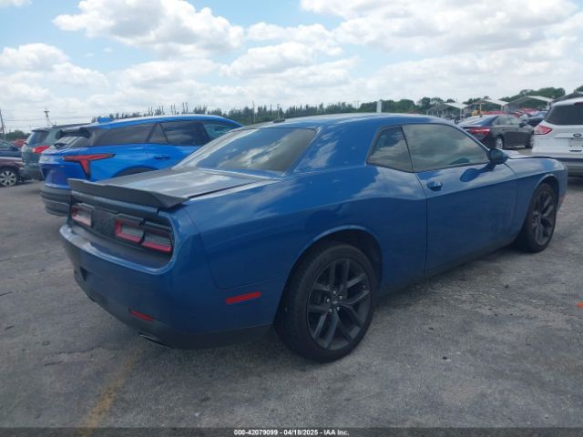 2C3CDZAG9MH586799 Dodge Challenger Sxt