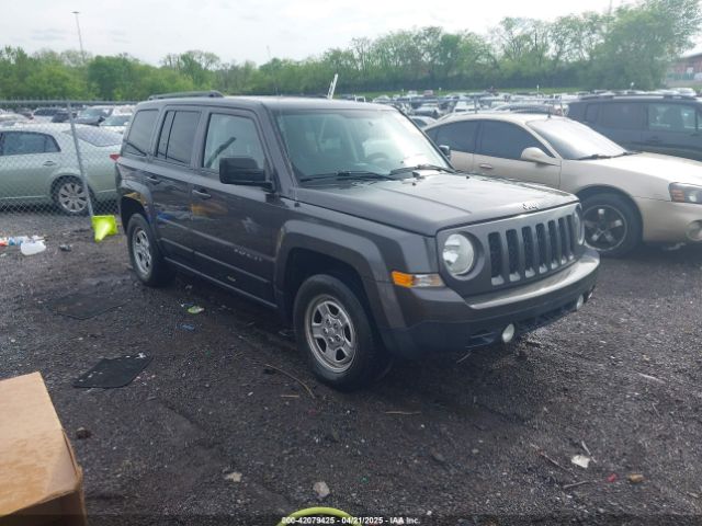 1C4NJPBB7GD678001 auction archive image