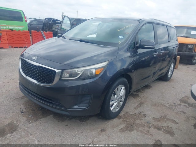 KNDMB5C16F6065437 KIA SEDONA LX