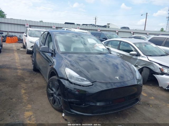 2024 TESLA MODEL Y 7SAYGAEE5RF186418