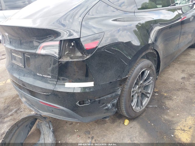 7SAYGAEE5RF186418 Tesla Model Y Long Range Dual Motor All-wheel Drive