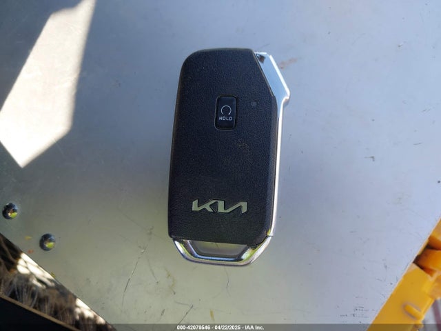 3KPF54AD5PE580612 KIA mpi nu