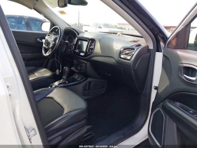 3C4NJCBBXMT603940 Jeep Compass Altitude Fwd