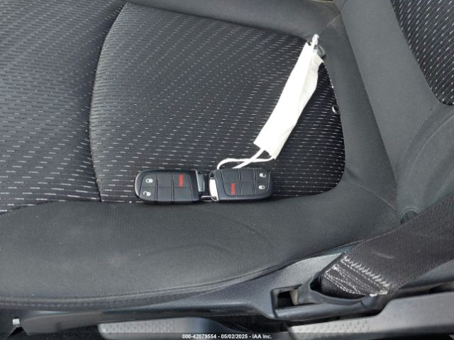 3C4PDCAB0JT529375 Dodge JOURNEY SE