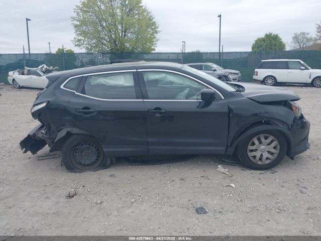 JN1BJ1CR5KW311108 Nissan Rogue Sport S