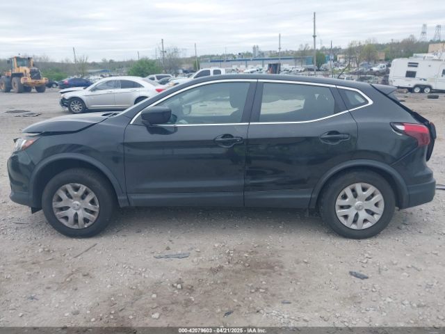 JN1BJ1CR5KW311108 Nissan Rogue Sport S