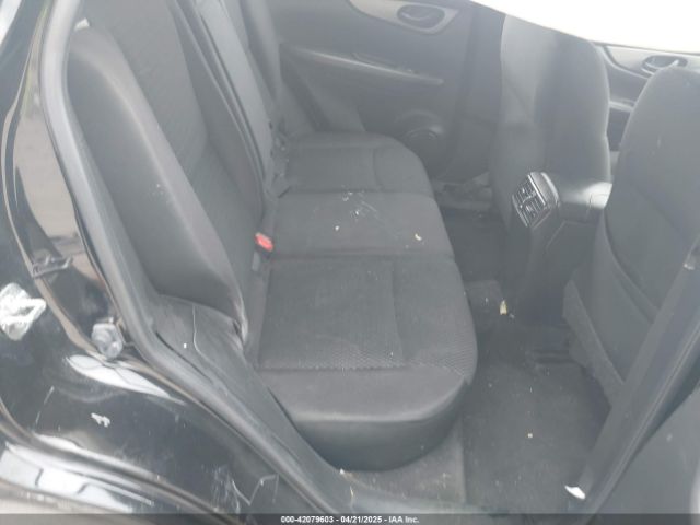 JN1BJ1CR5KW311108 Nissan Rogue Sport S