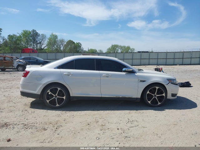 1FAHP2F8XFG175319 Ford Taurus Limited