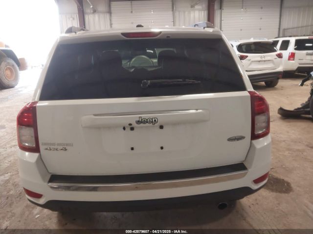 1C4NJDEB8GD773130 Jeep Compass High Altitude Edition