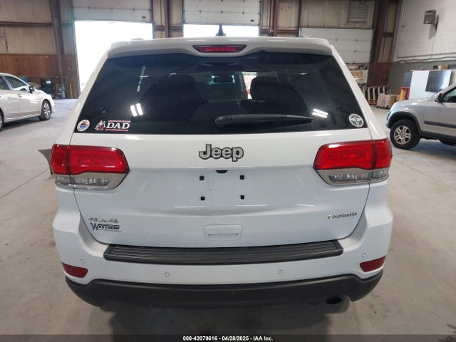 1C4RJFAG5KC834317 Jeep Grand Cherokee Laredo E 4x4