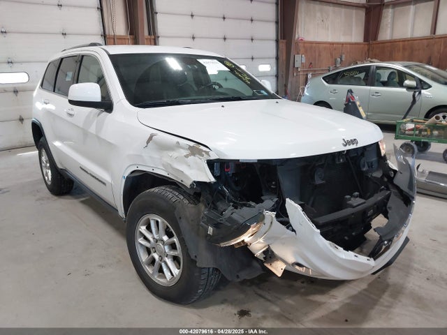 1C4RJFAG5KC834317 Jeep Grand Cherokee Laredo E 4x4