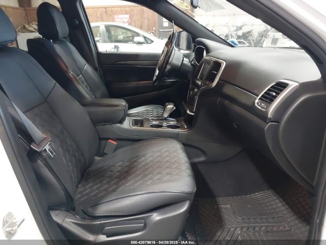 1C4RJFAG5KC834317 Jeep Grand Cherokee Laredo E 4x4