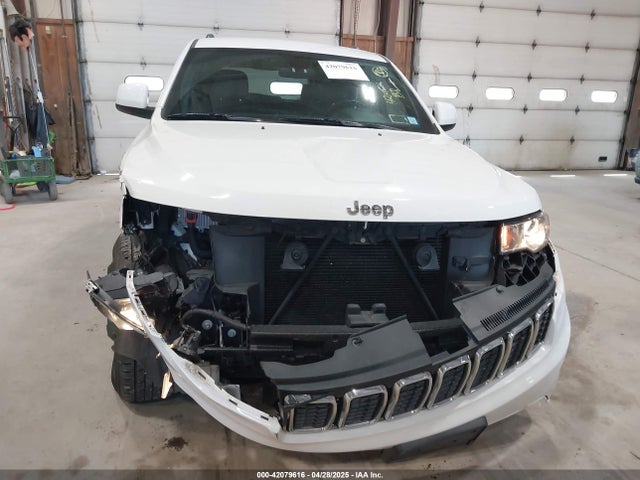 1C4RJFAG5KC834317 Jeep Grand Cherokee Laredo E 4x4