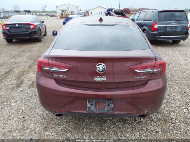 W04GL6SX6J1078971 Buick Regal Sportback Preferred