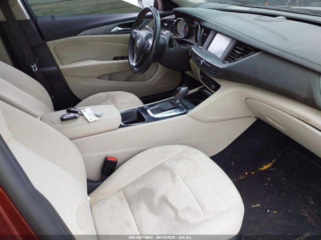 W04GL6SX6J1078971 Buick Regal Sportback Preferred