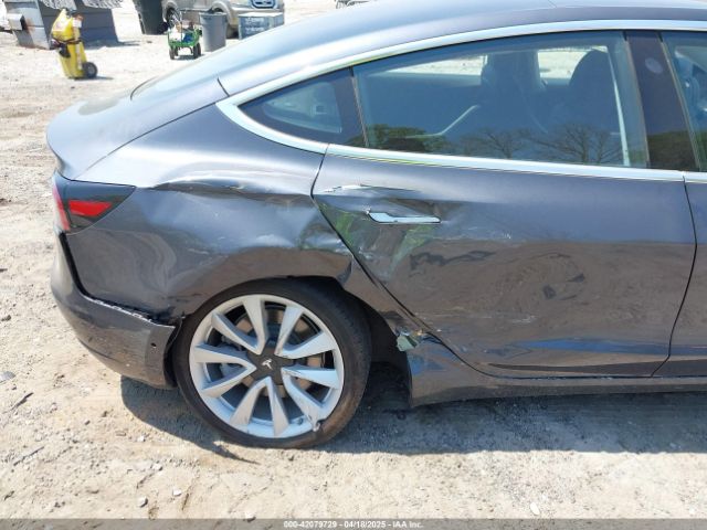 2018 TESLA MODEL 3 5YJ3E1EA9JF034558 Photo 5