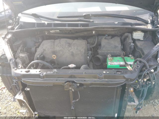 5TDYZ3DC1JS953619 Toyota Sienna Xle Premium 8 Passenger