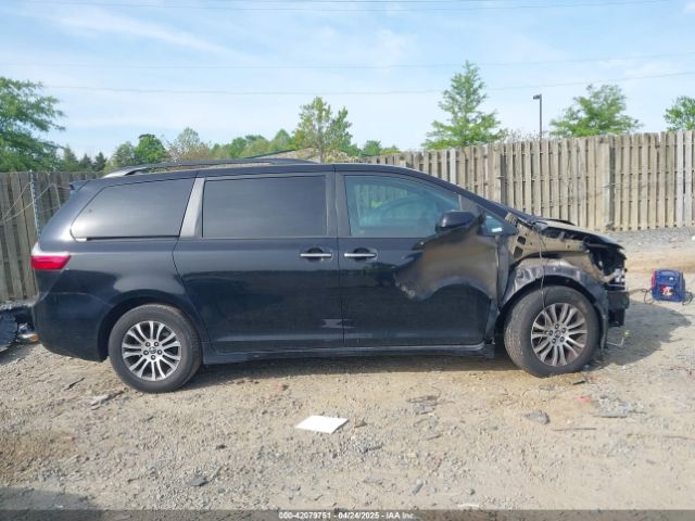 5TDYZ3DC1JS953619 Toyota Sienna Xle Premium 8 Passenger
