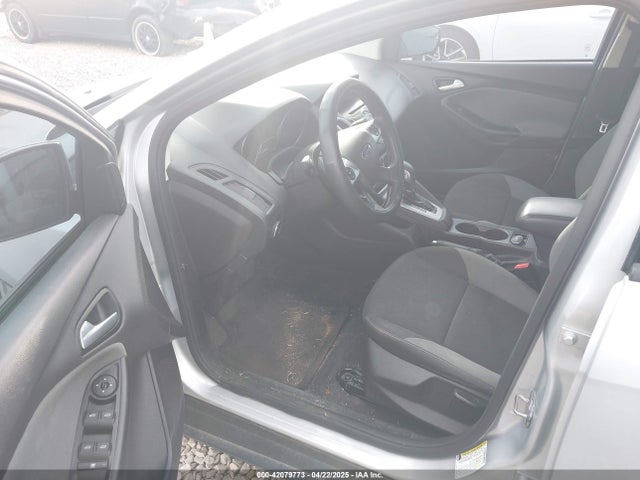 1FADP3K21EL317987 Ford FOCUS SE